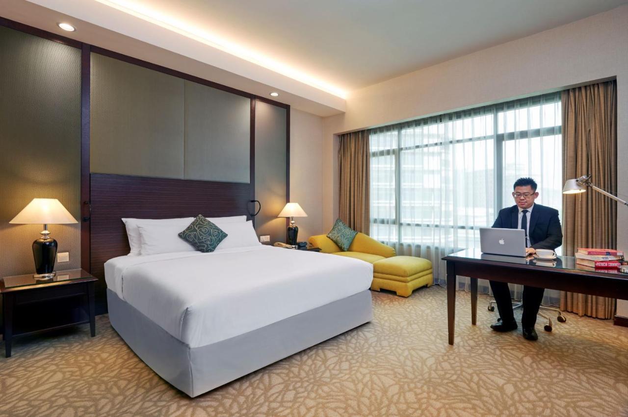 Eastin Hotel Kuala Lumpur Петалинг Джая Екстериор снимка Deluxe Room
