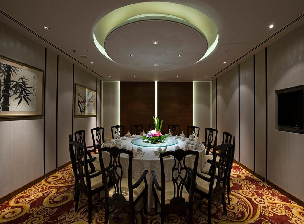 Eastin Hotel Kuala Lumpur Петалинг Джая Екстериор снимка A private dining room at the Shangri-La hotel in Kuala Lumpur, Malaysia