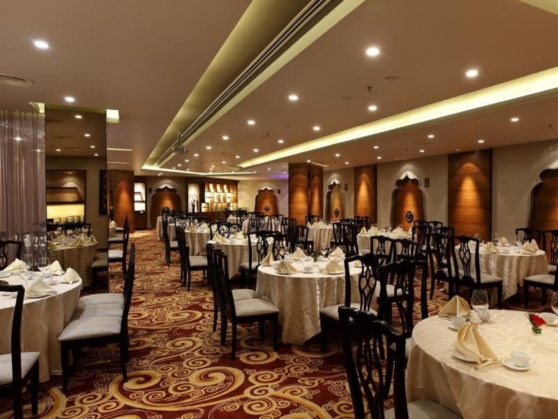 Eastin Hotel Kuala Lumpur Петалинг Джая Екстериор снимка Interior of the restaurant