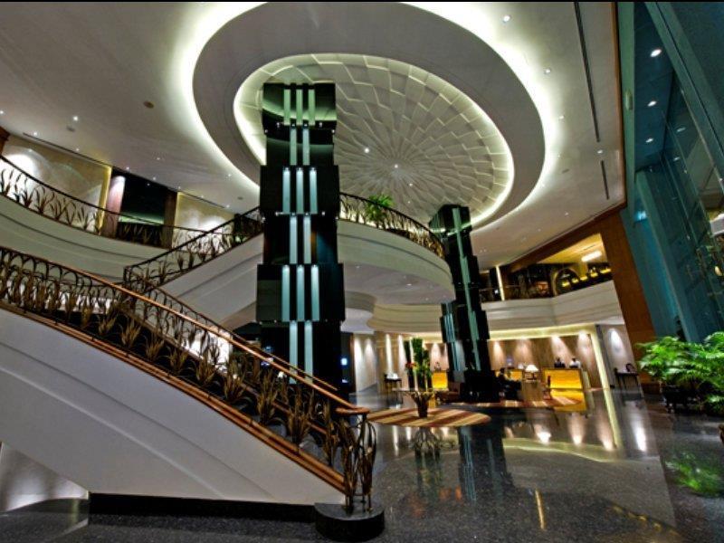 Eastin Hotel Kuala Lumpur Петалинг Джая Екстериор снимка The lobby of the hotel