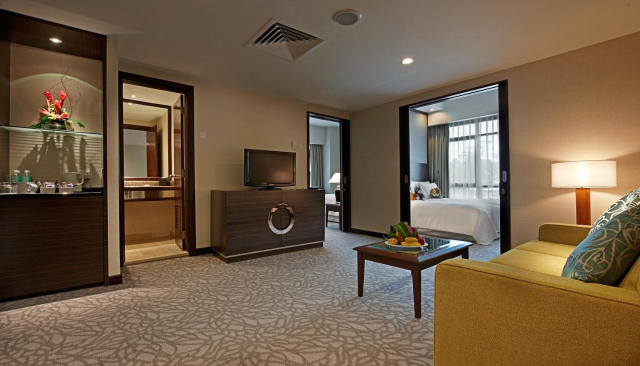 Eastin Hotel Kuala Lumpur Петалинг Джая Екстериор снимка Suite